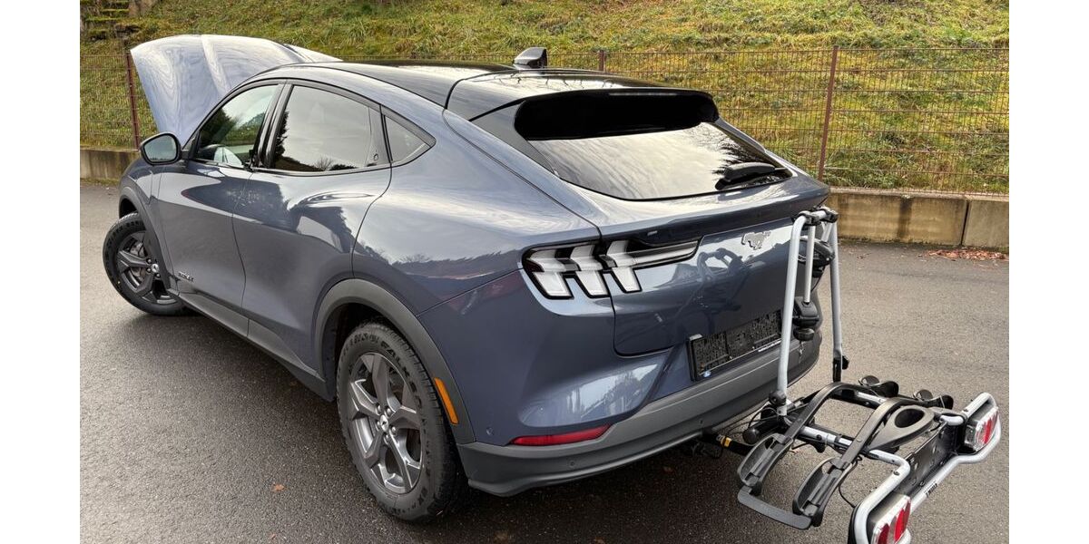 Ford Mustang Mach-E 78.374 km 25.700 &euro; Hellenthal 53940