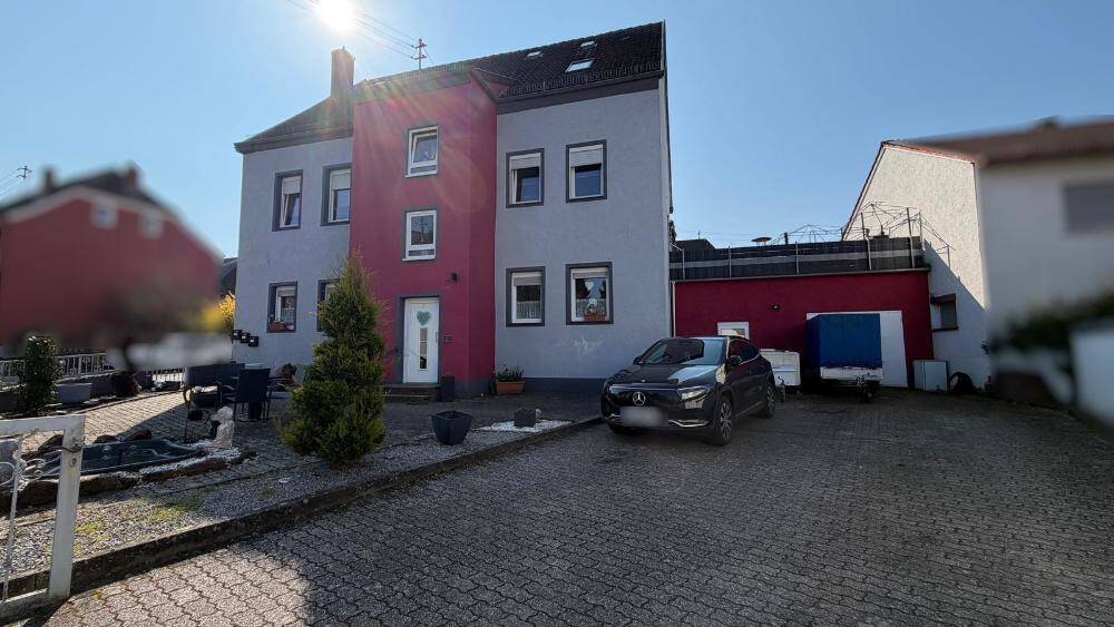 Mehrfamilienhaus, Wohnhaus Lemberg - 9 Zimmer, 320 m&sup2;, 259.000&euro; | Angebot:26346382
