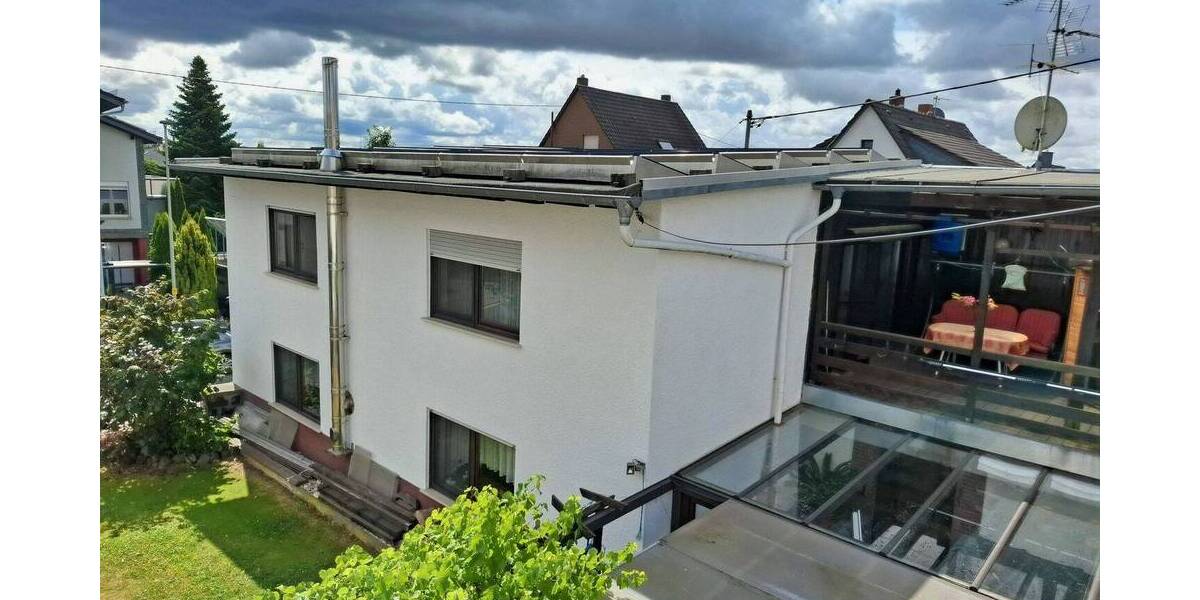 Einfamilienhaus Lich - 9 Zimmer, 245 m&sup2;, 299.000&euro; | Angebot:25685936