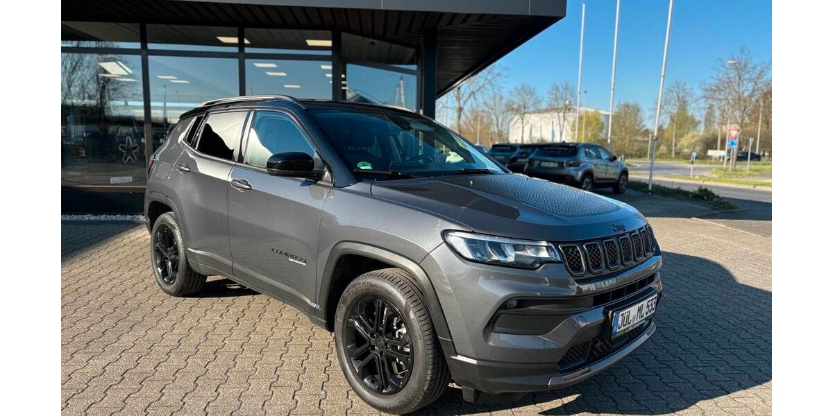 Jeep Compass 30.722 km 33.895 &euro; Jülich 52428