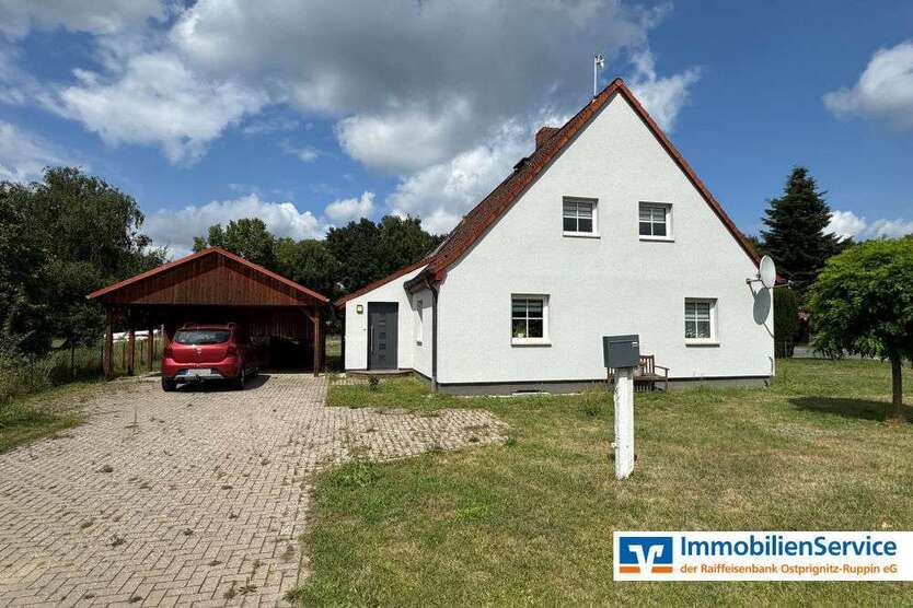 Haus zum Kaufen in Dannenwalde 235.000 € 179 m²