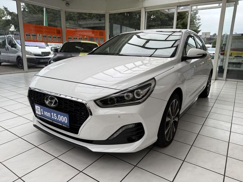 i30