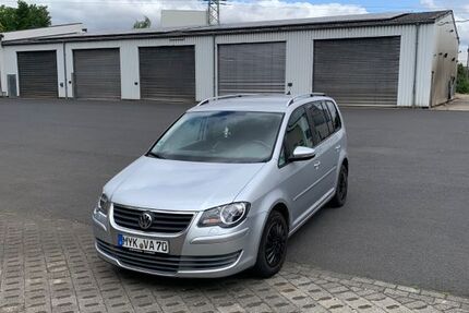 VW Touran 142.000 km 3.200 &euro; Mayen 56727