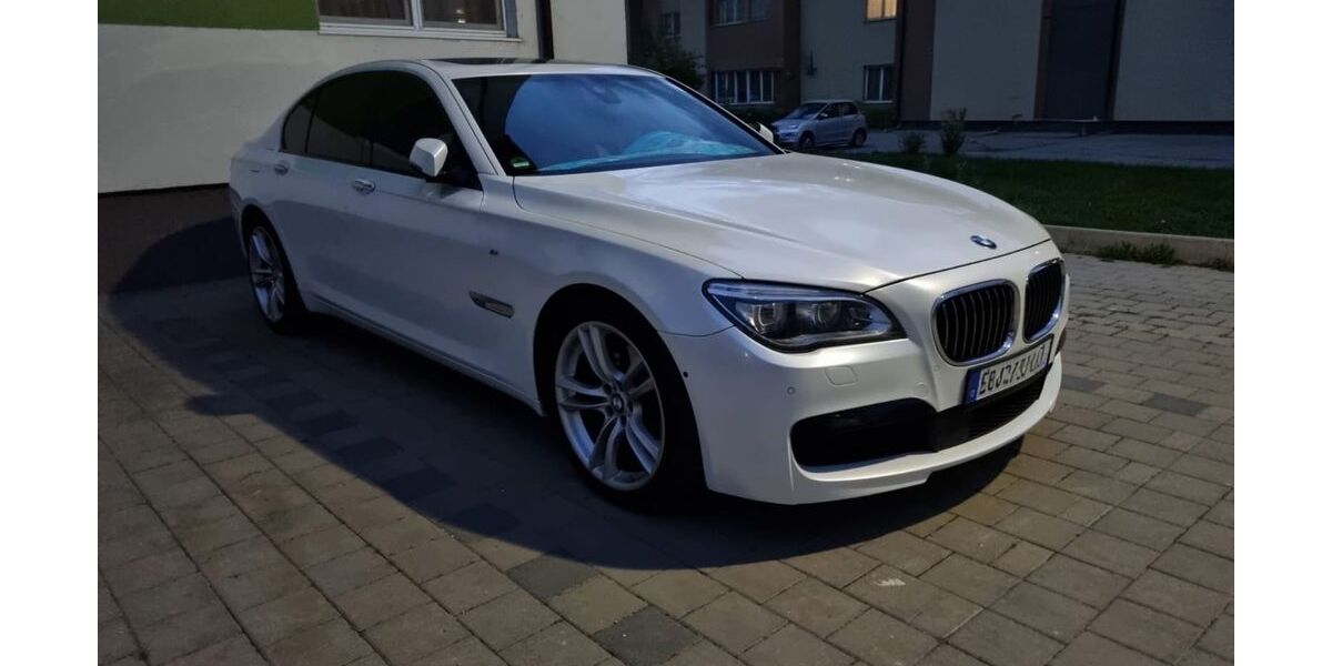 BMW 740 215.000 km 22.999 &euro; Stephanskirchen 83071