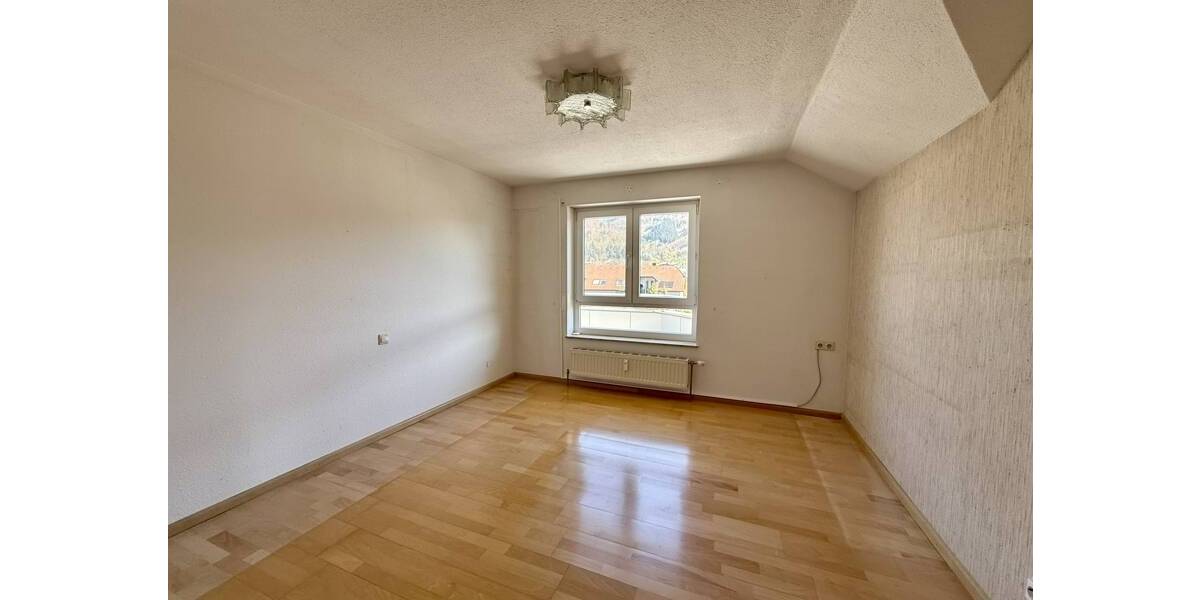Etagenwohnung Wehr - 3 Zimmer, 80 m&sup2;, 229.000&euro; | Angebot:26139571
