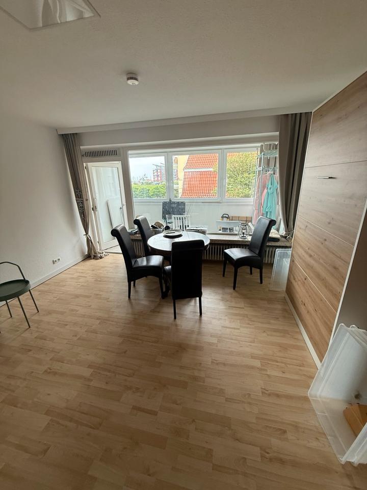 Ein Zimmerwohnung zu verkaufen mit Blick auf Yachthafen