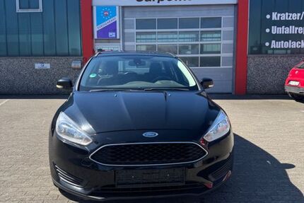 Ford Focus 143.911 km 7.490 &euro; Neumünster 24536