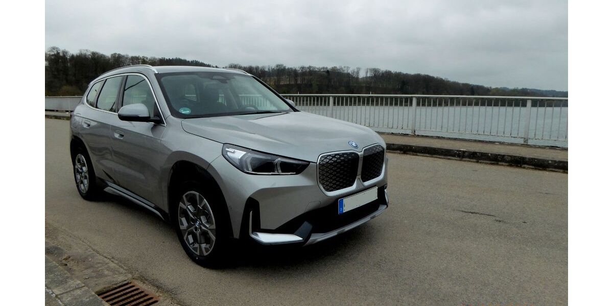 BMW iX1 1.200 km 43.000 &euro; Landau a.d.Isar 94405