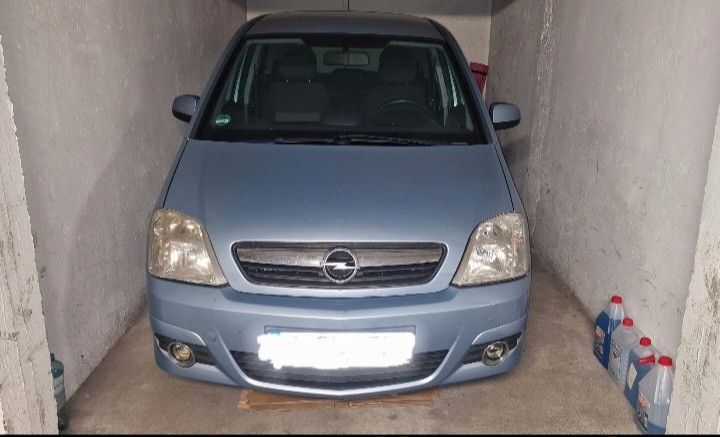 Opel Meriva 177.000 km 2.100 &euro; München 81673