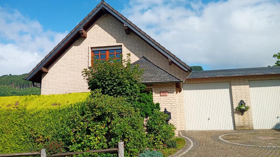 Freistehendes, massives Einfamilienhaus in Reiste (Gem. Eslohe) 4 zimmer