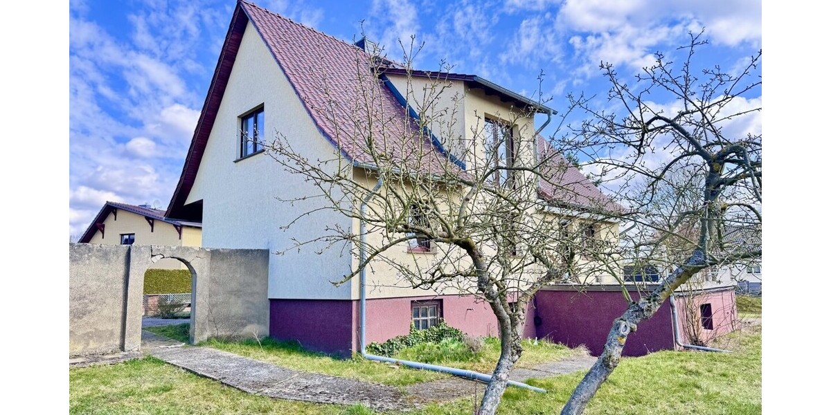 HORN IMMOBILIEN ++ Einfamilienhaus in Tantow mit Einbauküche, Garage und großem Grundstück - Einfamilienhaus Tantow | Angebot:24299209