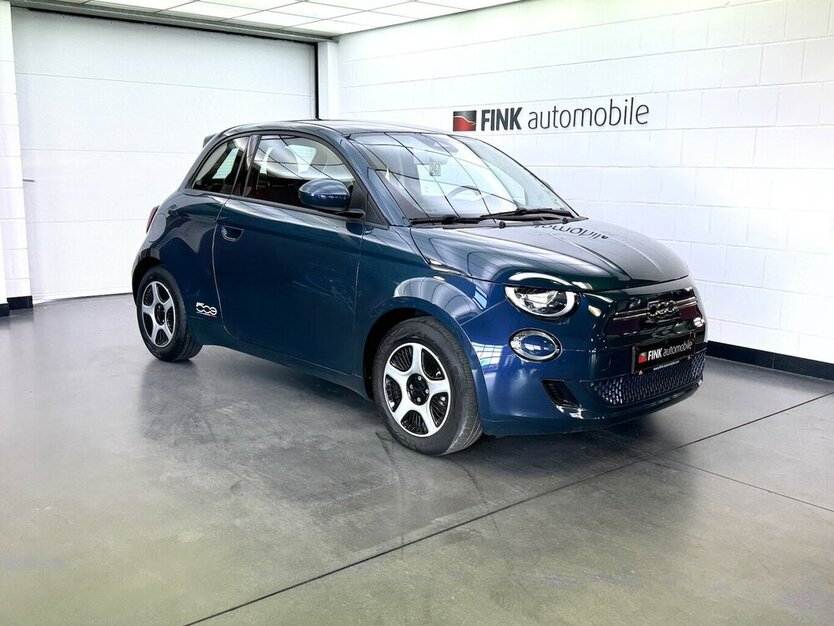 Fiat 500e Action CarPlay Android Automatik 1.Hand 19.950 km 12.580 € Lich 35423