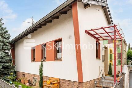 Freistehendes Einfamilienhaus für Kapitalanleger! zimmer