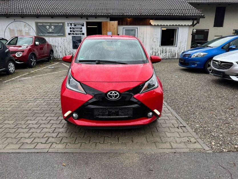 Aygo (X)