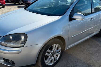 VW Golf 149.000 km 2.800 &euro; Chemnitz 09120