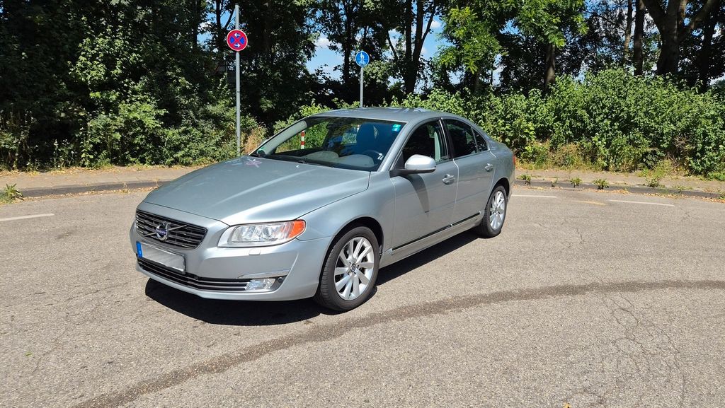 Volvo S80 211.000 km 7.850 &euro; Aachen 52078