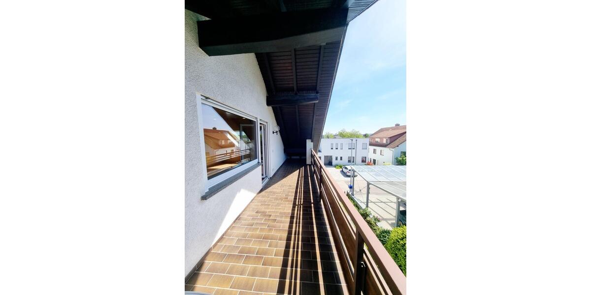 Dachgeschoßwohnung Bretten - 2.5 Zimmer, 120 m&sup2;, 725&euro; | Angebot:24817753