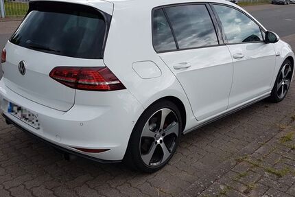 VW Golf 124.732 km 14.900 &euro; Kirchlinteln 27308