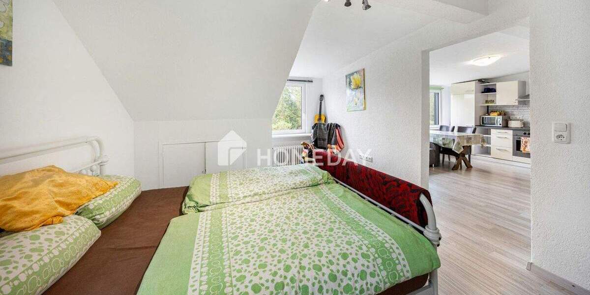 Modernisiertes Einfamilienhaus mit flexibler Aufteilung, viel Platz und großem Garten 7 zimmer