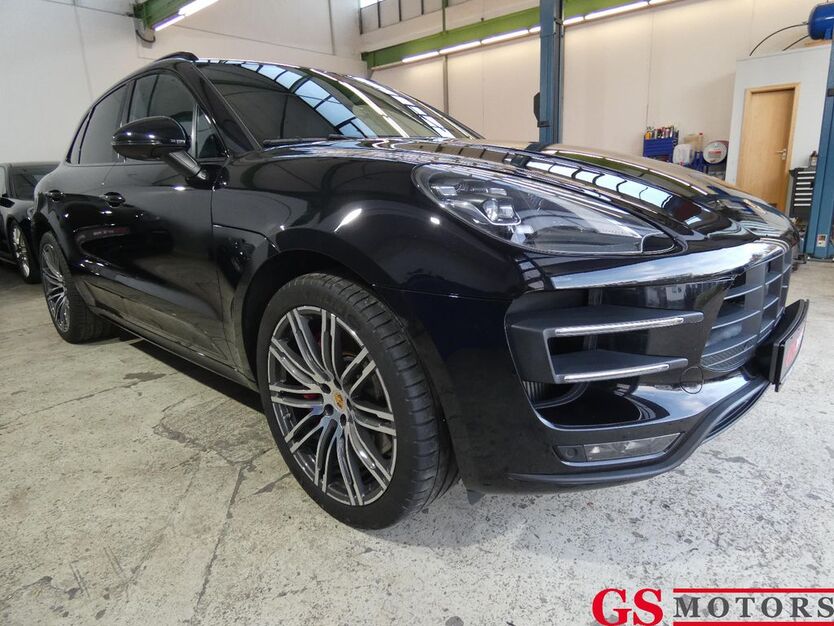 Porsche Macan 182.000 km 41.299 € Metzingen 72555