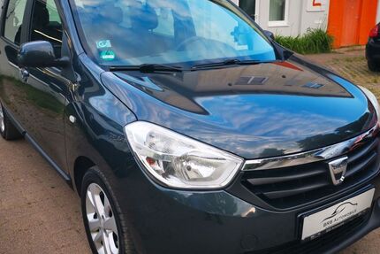 Dacia Lodgy 151.067 km 5.999 &euro; Teltow 14513