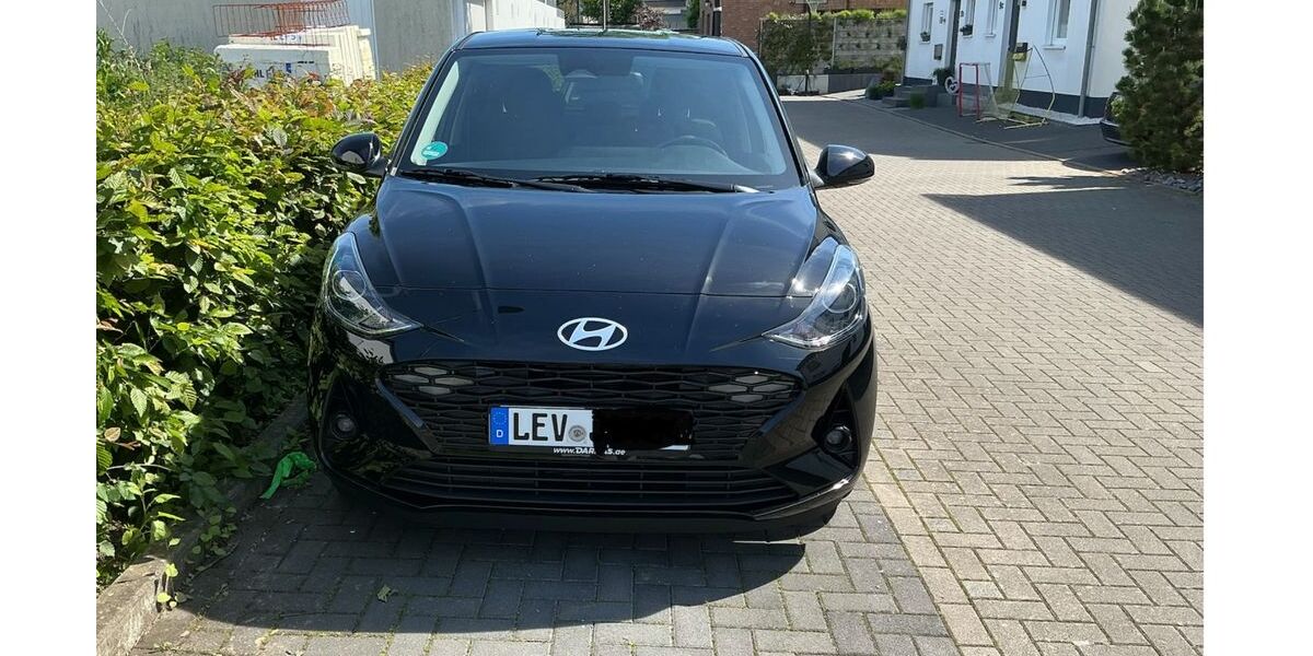 Hyundai i10 6.700 km 17.900 &euro; Leverkusen 51375