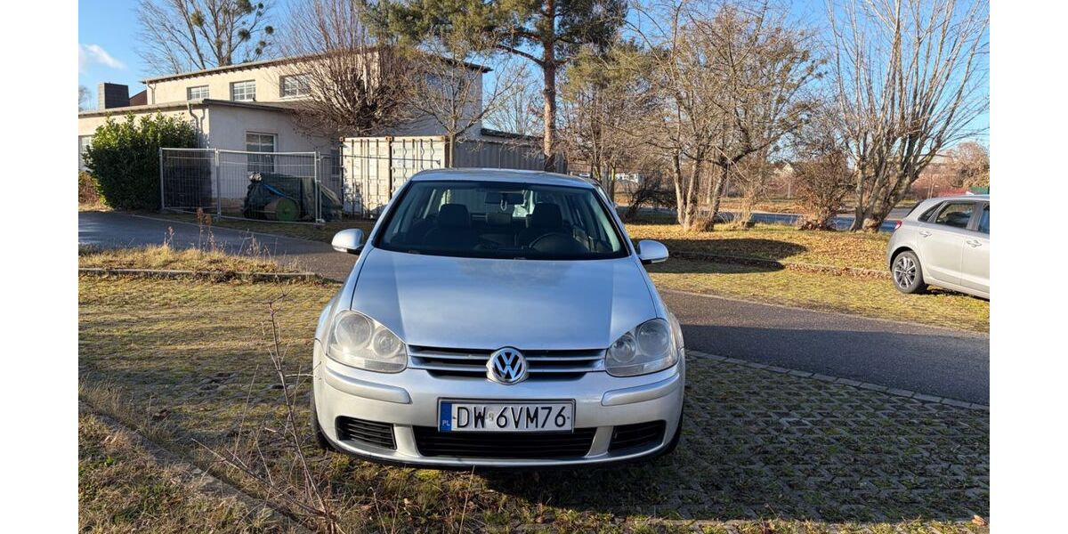 VW Golf 277.000 km 1.490 &euro; Naumburg 06618