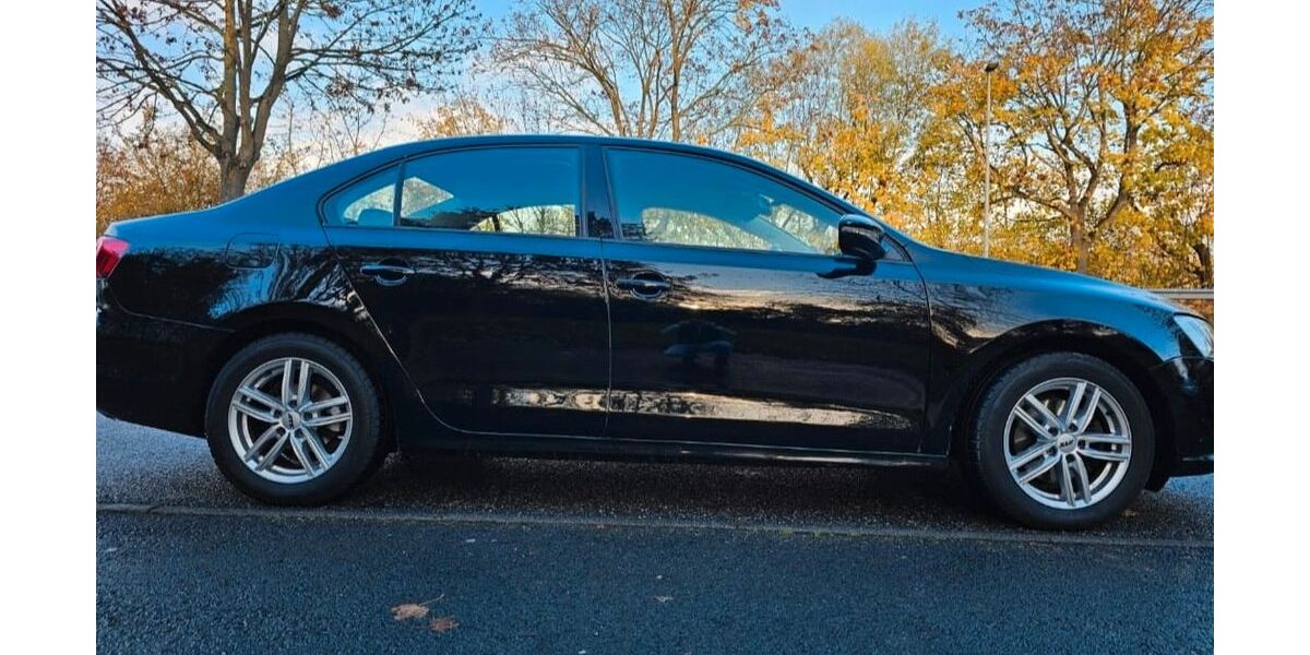 VW Jetta 185.000 km 8.300 &euro; Sankt-Sebastian 56220