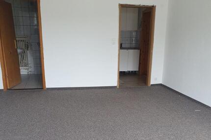Haus Lamstedt - 10 Zimmer, 300 m&sup2;, 900&euro; | Angebot:25612678