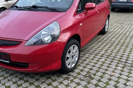 Honda Jazz 170.200 km 2.490 &euro; Göttingen 37081