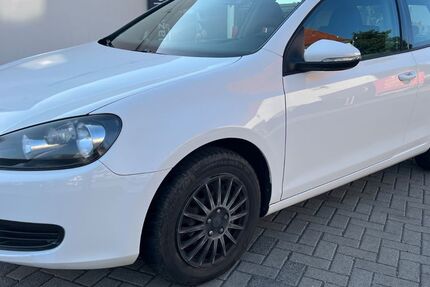 VW Golf 184.000 km 3.999 &euro; Göttingen 37079