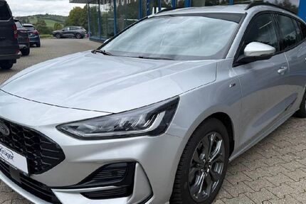 Ford Focus 15.841 km 23.990 € Erndtebrück 57339