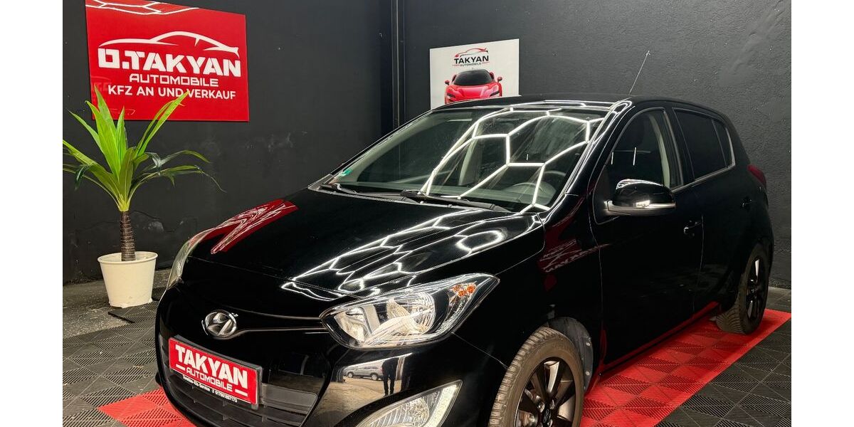 Hyundai i20 82.000 km 5.900 &euro; Mannheim 68309