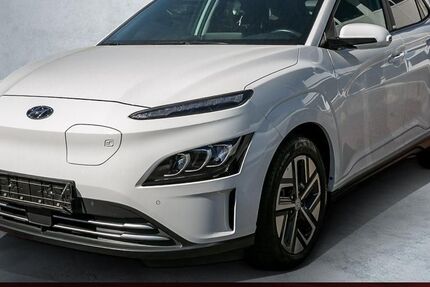 Hyundai KONA 27.276 km 17.450 &euro; Kamen 59174