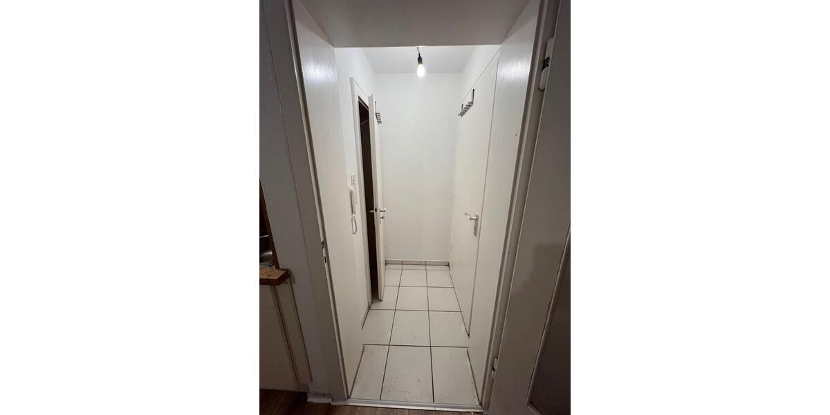 Charmante Einzimmer. Keller. Parkplatz. Garten 1 zimmer