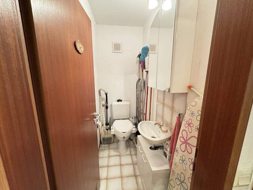 Charmante 2,5 Zimmer Wohnung mit zwei Terrassen und Tiefgaragenstellplatz 2 zimmer