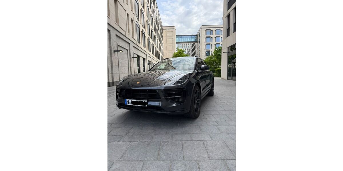 Porsche Macan 53.500 km 61.000 &euro; münchen 80807
