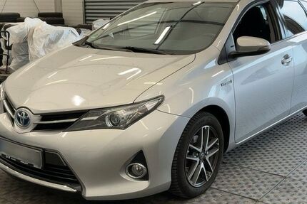 Toyota Auris 71.750 km 14.450 &euro; Sommerach 97334