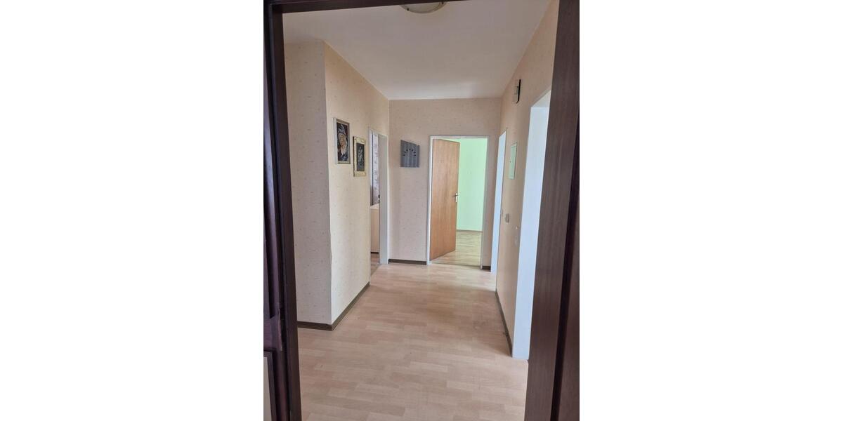 Erdgeschoßwohnung Schiffweiler - 3 Zimmer, 84 m&sup2;, 680&euro; | Angebot:26152467