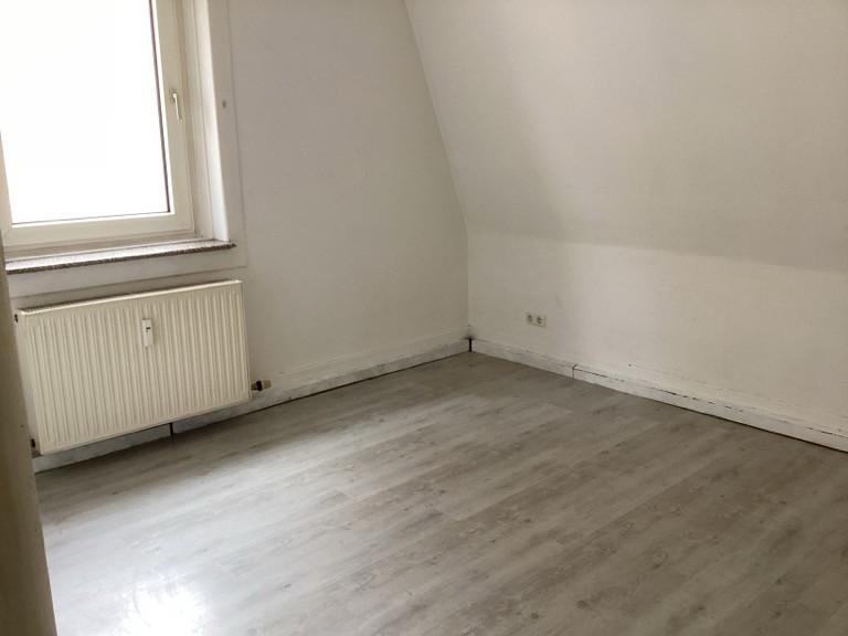 Dachgeschoßwohnung Plochingen - 2.5 Zimmer, 47 m&sup2;, 560&euro; | Angebot:26250948