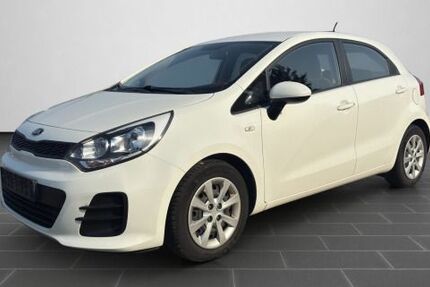 Kia Rio 78.000 km 6.999 &euro; Wiesbaden 65199