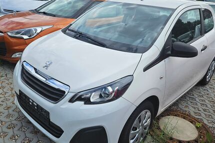 Peugeot 108 122.600 km 4.499 &euro; Berlin 12439