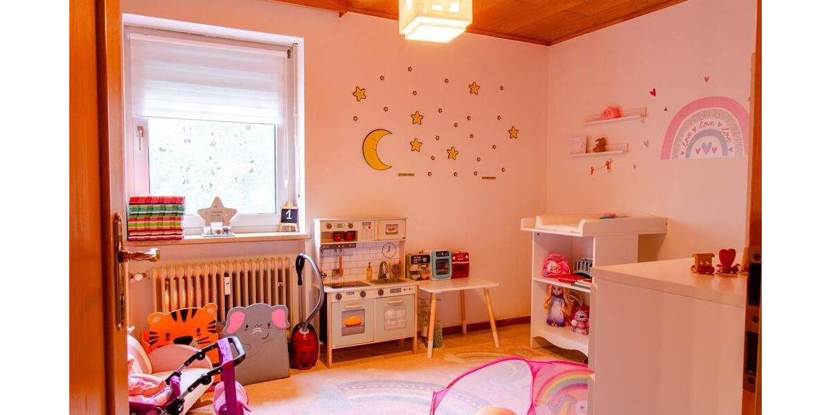 Gepflegte 3-Zimmer-Wohnung mit Potenzial in Sulzbach-Rosenberg - Nähe Krankenhaus +verfügbar+ 3 zimmer