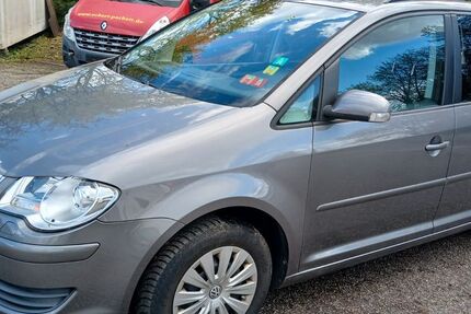 VW Touran 243.000 km 2.250 &euro; FREIBURG 79114