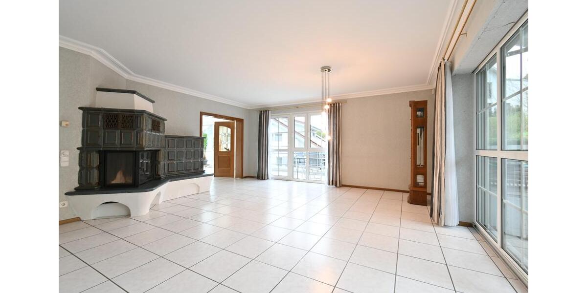 Maisonettenwohnung Emmendingen - 6.5 Zimmer, 224 m&sup2;, 2.480&euro; | Angebot:26066448