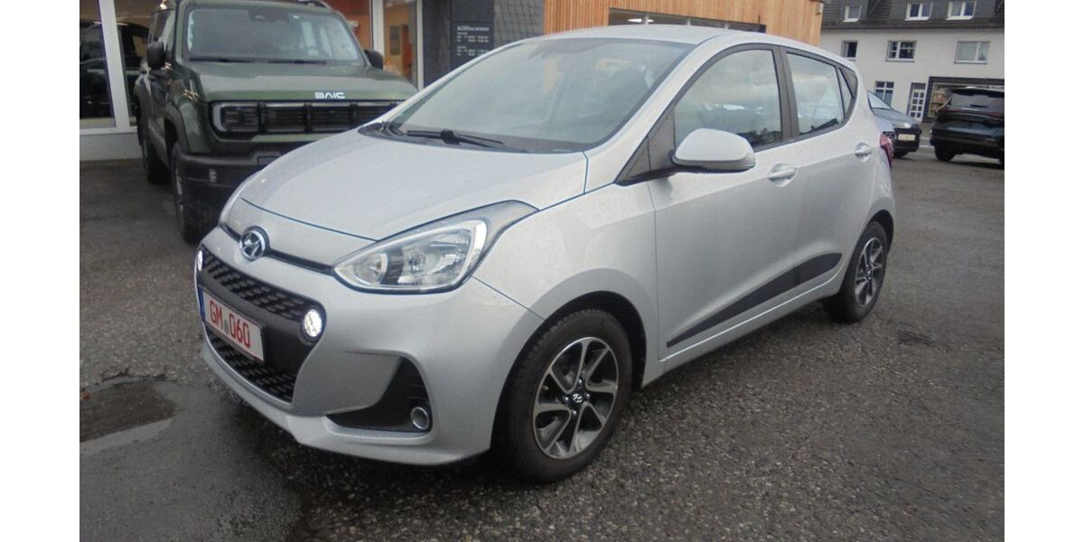 Hyundai i10 58.630 km 12.990 € Radevormwald 42477