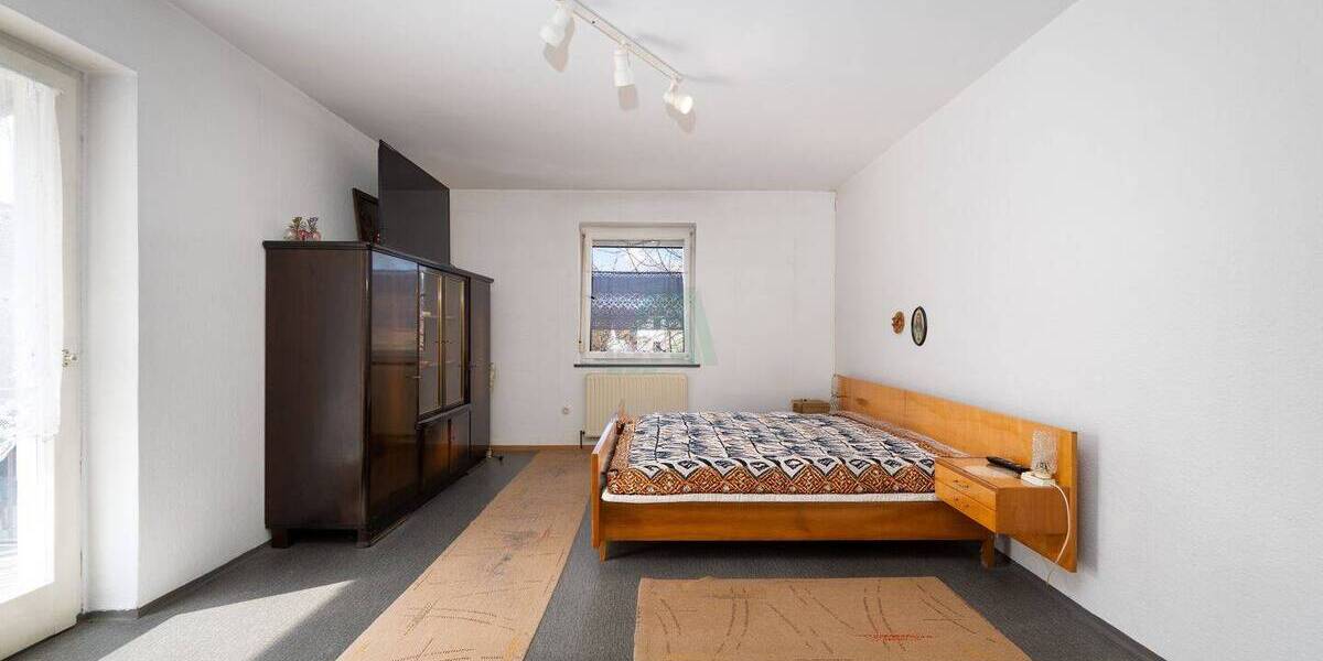 Doppelhaushälfte Hirschau - 6 Zimmer, 103 m&sup2;, 130.000&euro; | Angebot:26306052