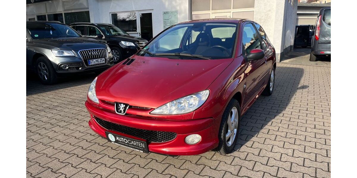 Peugeot 206 145.000 km 3.990 &euro; Paderborn 33098