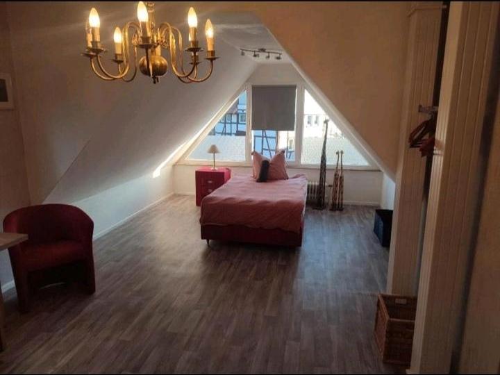 Einfamilienhaus Schieder-Schwalenberg Schwalenberg - 12 Zimmer, 300 m&sup2;, 255.000&euro; | Angebot:26800155