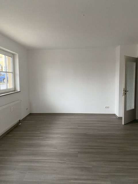 Wohnung zum Mieten in Plauen 290 € 53.83 m²
